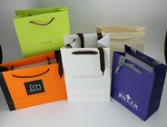 Forme os sacos de compras de papel o material revestido de Artpaper para a roupa/joia