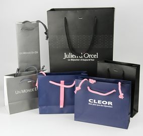 Saco de papel dobrável revestido sob medida para presente de luxo Saco de compras de papel com alça de corda